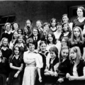 klassenfoto_1974_pechi.jpg